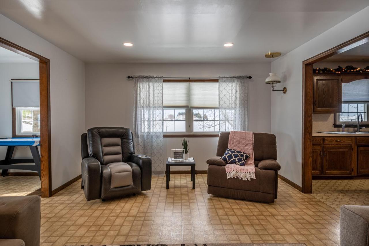 Weaver Ridge Manor Villa Millersburg Exterior photo
